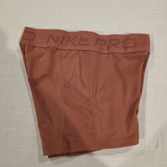 Nike Women's Rust Bike Shorts with White Swoosh - Picture 5 of 7